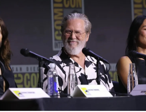 Comic Con 2025 Disney Studios TRON: ARES Panel Host Kevin Smith with the cast.